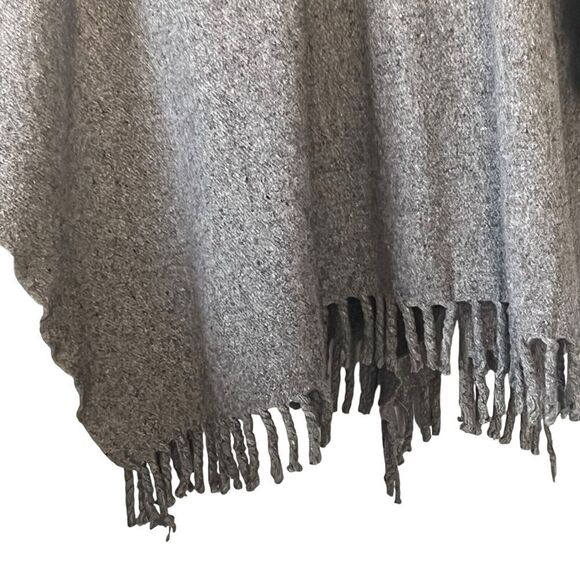 Vintage Molina Aztec Print Wool Poncho Walking Cape One Size Brown Fringe Brown - Picture 8 of 11